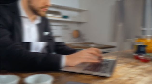 horizontal split frame